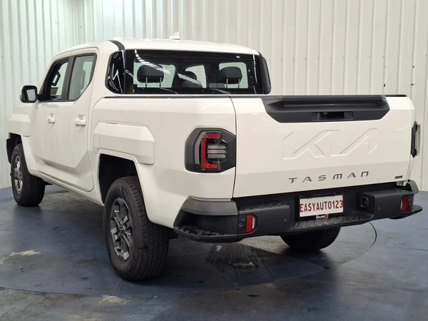 2025 Kia Tasman SX Diesel 4WD Automatic