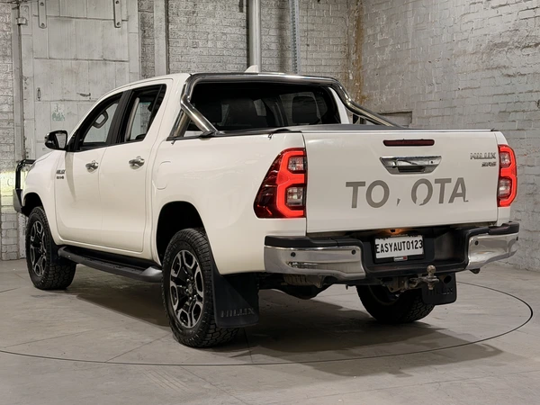 2022 Toyota Hilux SR5 4WD Automatic Diesel