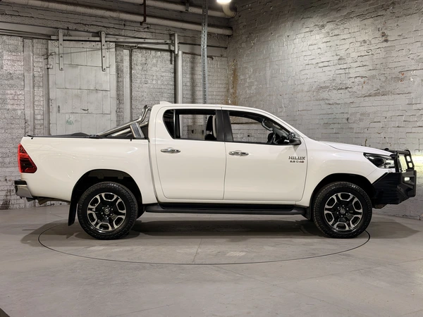 2022 Toyota Hilux SR5 4WD Automatic Diesel