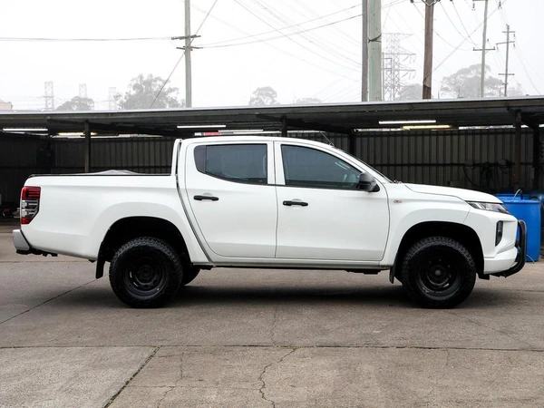 2021 Mitsubishi Triton GLX Diesel 4WD Automatic