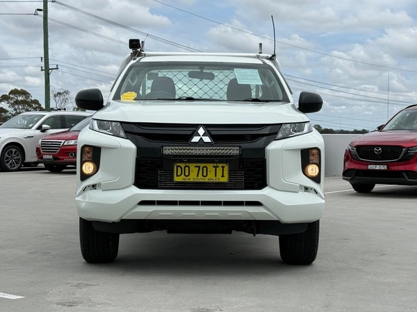 2021 Mitsubishi Triton GLX 4WD Automatic Diesel