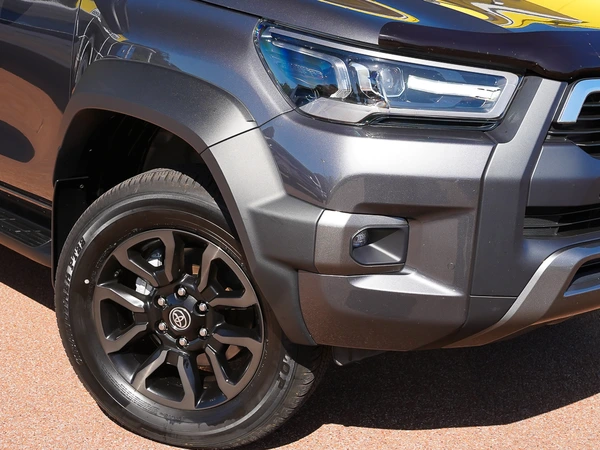 2025 Toyota Hilux Rogue 48V Diesel 4WD Automatic
