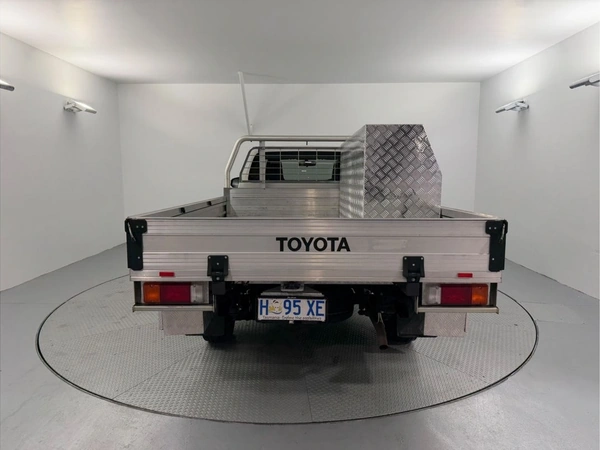 2018 Toyota Hilux Workmate TGN121R Automatic RWD