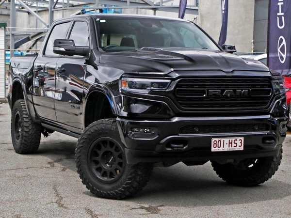 2023 Ram 1500 Limited 4WD Automatic V8 HEMI 5.7L Engine Crew Cab