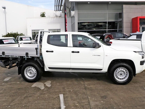2026 Mitsubishi Triton GLX VRX Turbo Diesel Manual 4x4