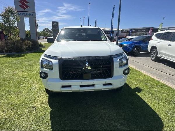2025 Mitsubishi Triton GLX-R 4WD Turbo Diesel Automatic Transmission
