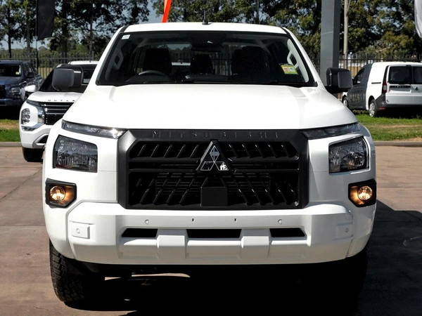 2026 Mitsubishi Triton GLX+ 4WD Turbo Diesel Manual Engine