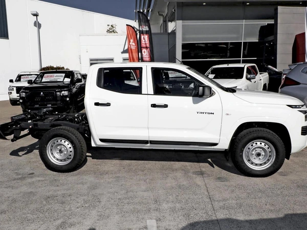 2026 Mitsubishi Triton GLX 4WD Manual Diesel
