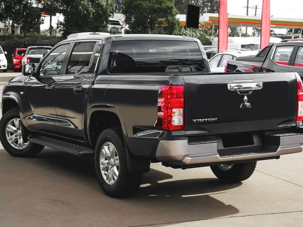 2026 Mitsubishi Triton GLX+ 4WD Manual Petrol 2.4L Turbo Engine