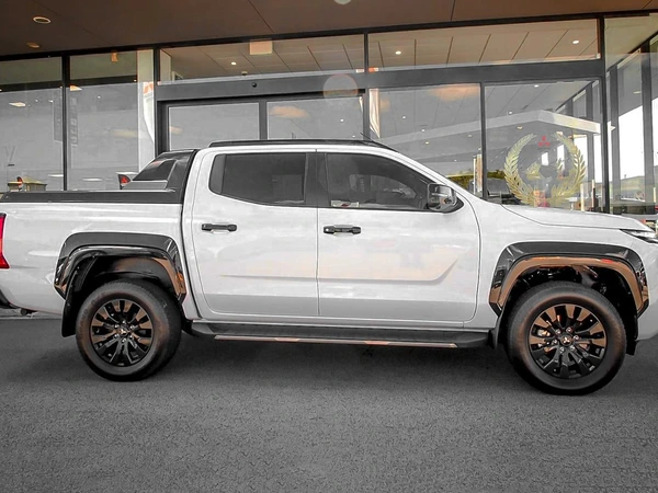 2025 Mitsubishi Triton GSR 4WD Automatic Diesel