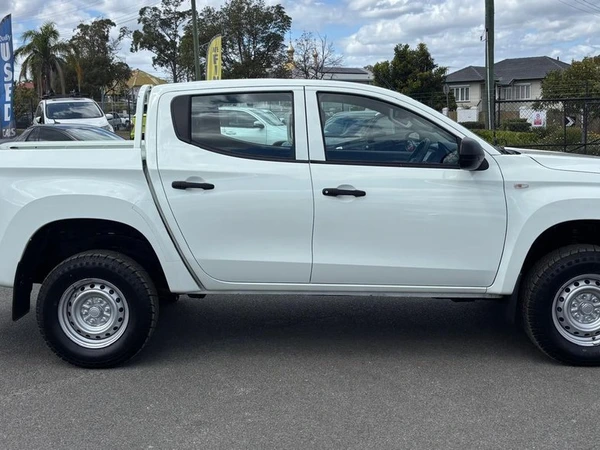 2022 Mitsubishi Triton GLX MR MY22.5 RWD Automatic Diesel