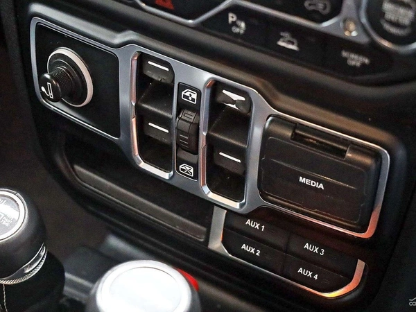 2020 Jeep Gladiator Overland JT 4WD Leather Seats Heated Seats