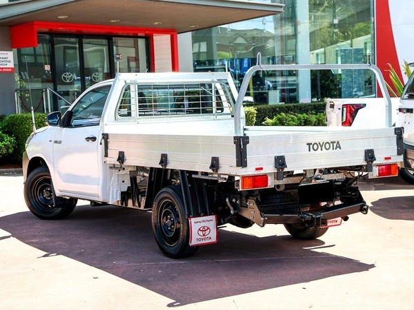 2016 Toyota Hilux Workmate Manual RWD