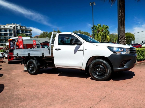 2016 Toyota Hilux Workmate Manual RWD