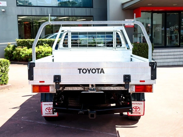 2016 Toyota Hilux Workmate Manual RWD