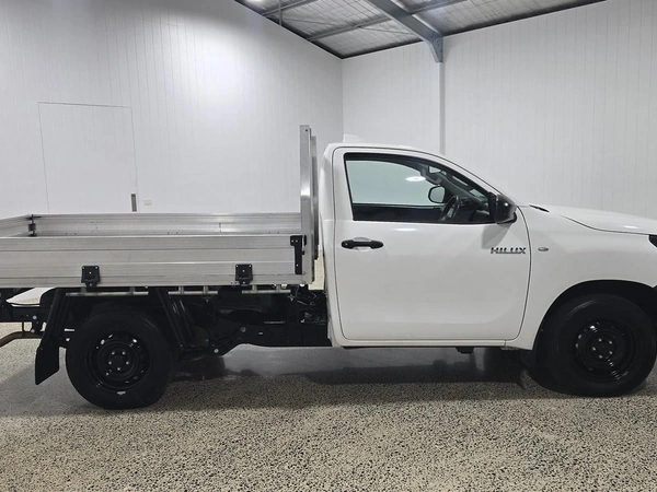 2021 Toyota Hilux Workmate Rear Wheel Drive Manual