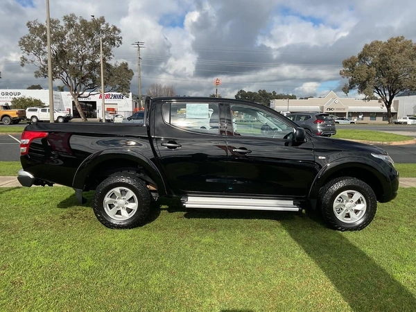 2016 Mitsubishi Triton GLX 4WD Automatic Diesel