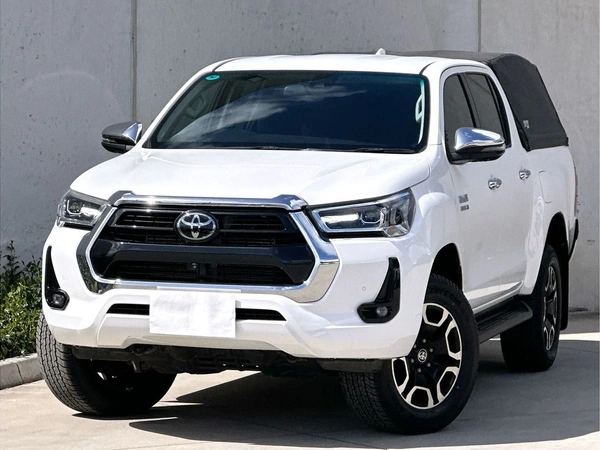 2022 Toyota Hilux SR5 4WD Turbo Diesel Manual