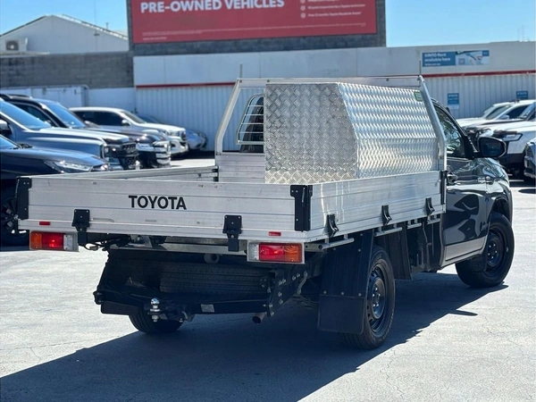 2024 Toyota Hilux Workmate Manual 4x4