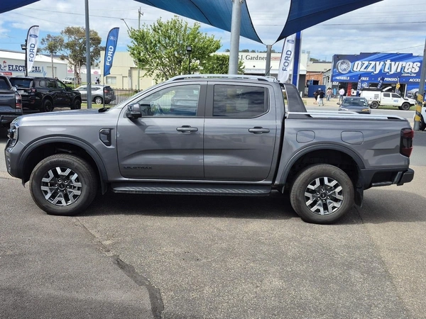 2025 Ford Ranger PHEV Wildtrak Four Wheel Drive Diesel Manual